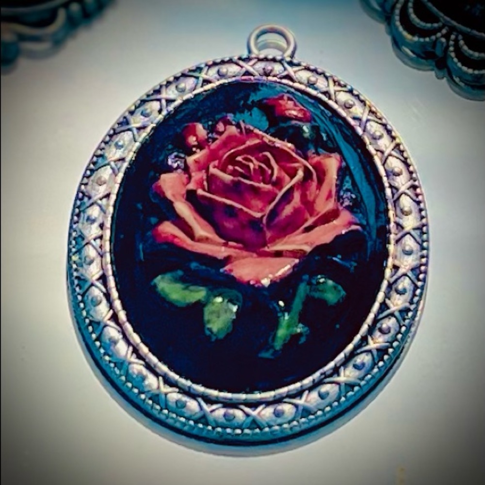 Cameos made with love by hand. Hand painted, customizable